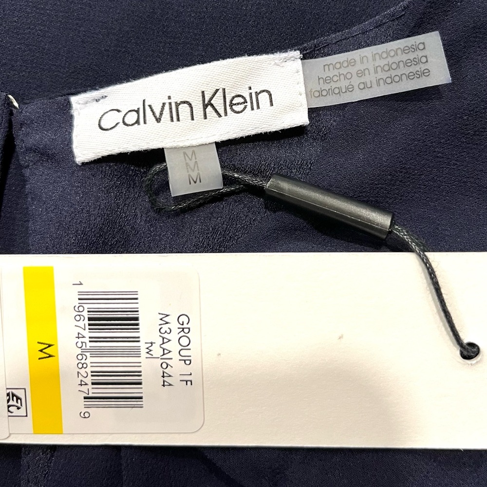 New Calvin Klein Poly Chiffon Longsleeve
Shirred Front Blouse - Picture 5 of 6
